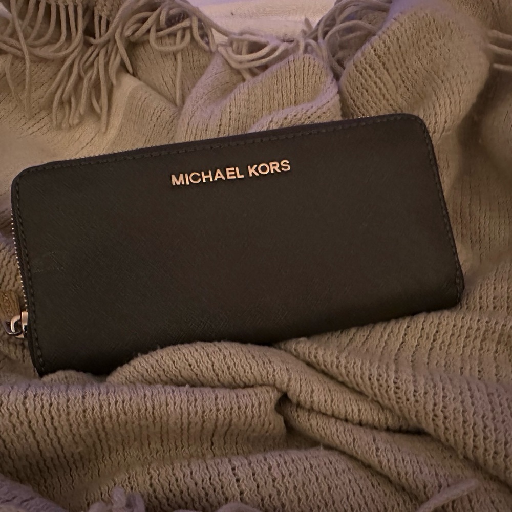 Michael Kors wallet